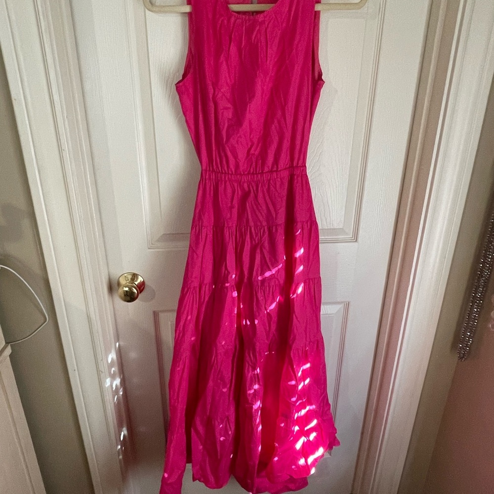 Elegant Pink Sleeveless Dress